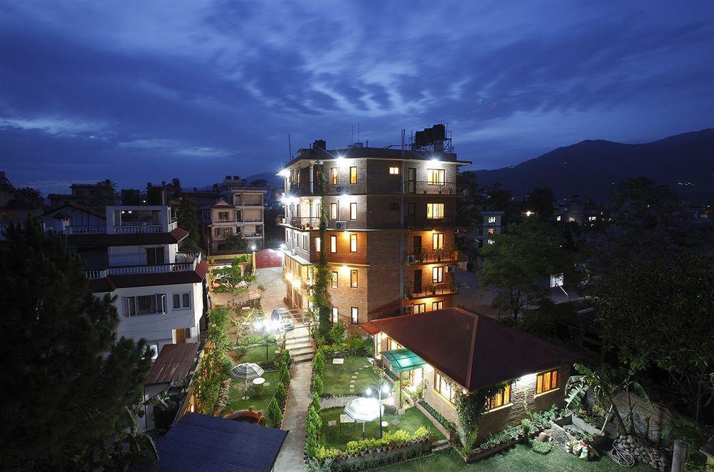 Royal Astoria Hotel Catmandu Exterior foto