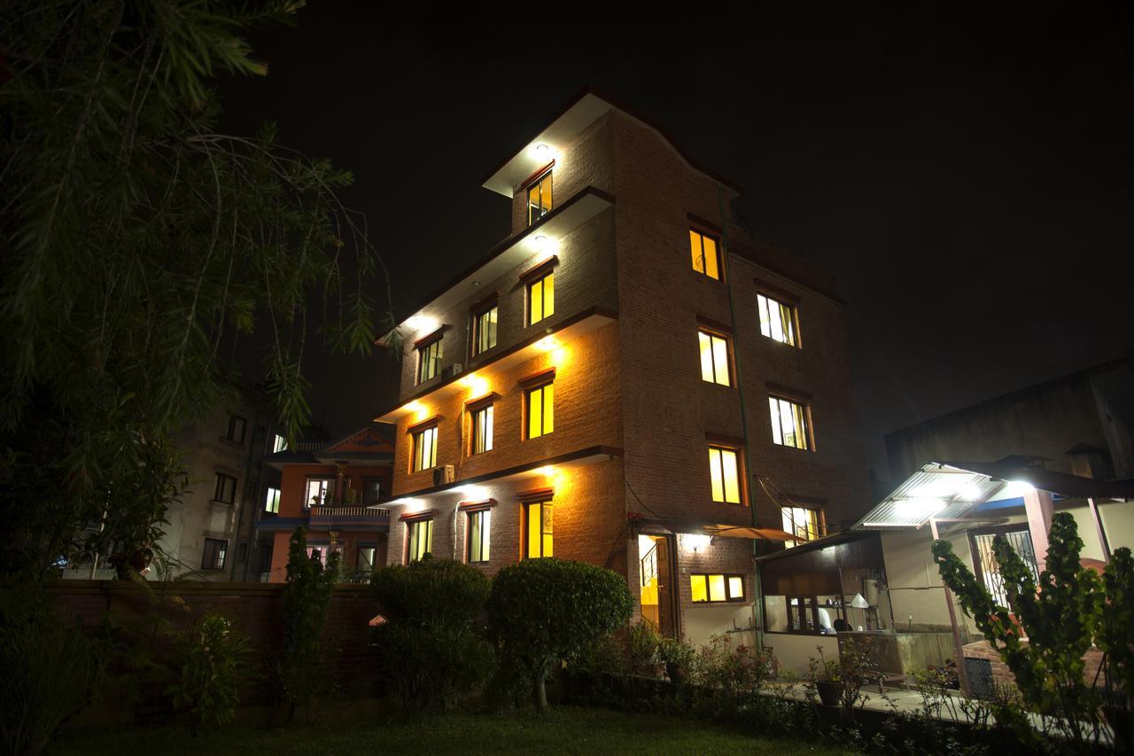 Royal Astoria Hotel Catmandu Exterior foto